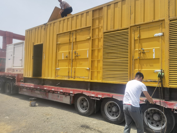 张北发电机出租100KW发电机需要什么规格的电缆线？