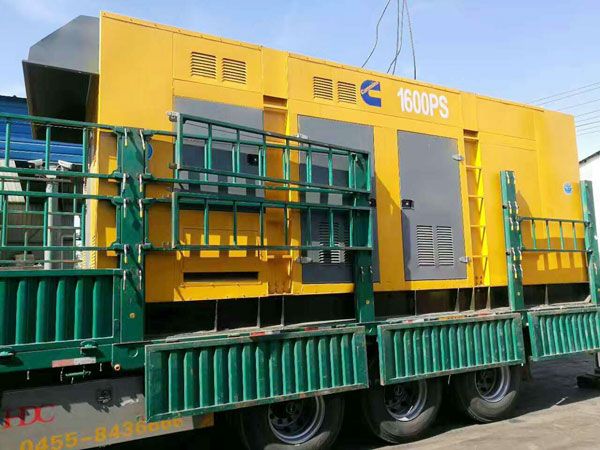 张北测量水冷式机油散热器密封件尺寸时的注意事项有哪些？