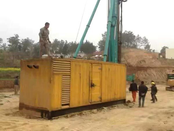 张北如何判断水冷式机油散热器密封件是否需要更换？